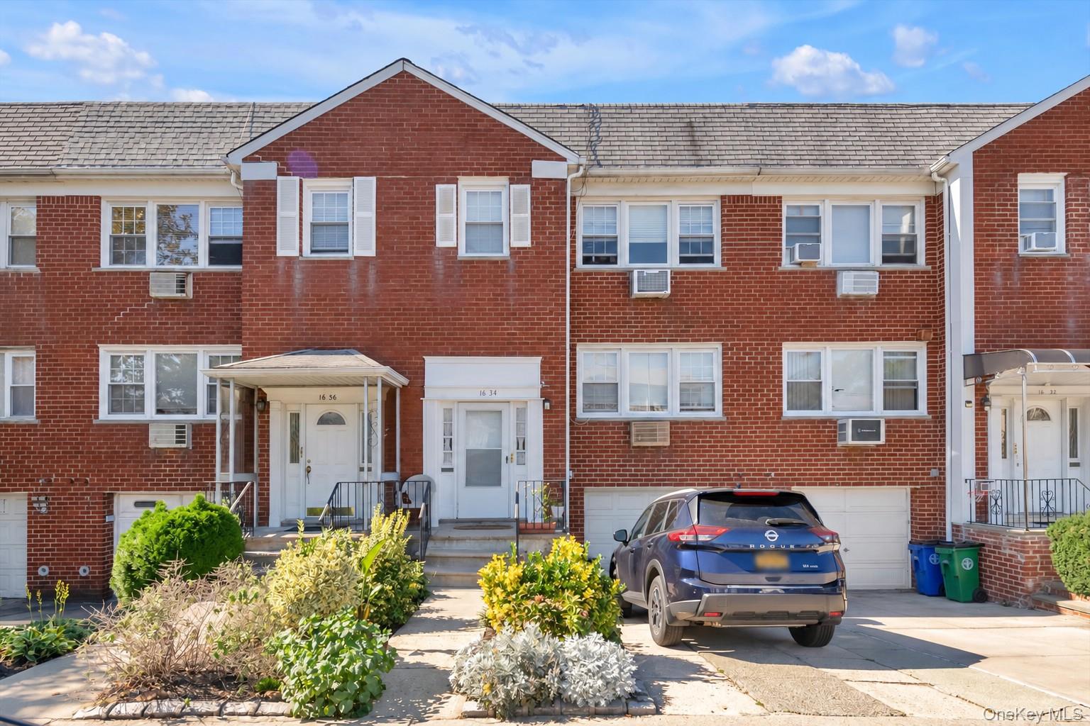 1634 Bell Blvd