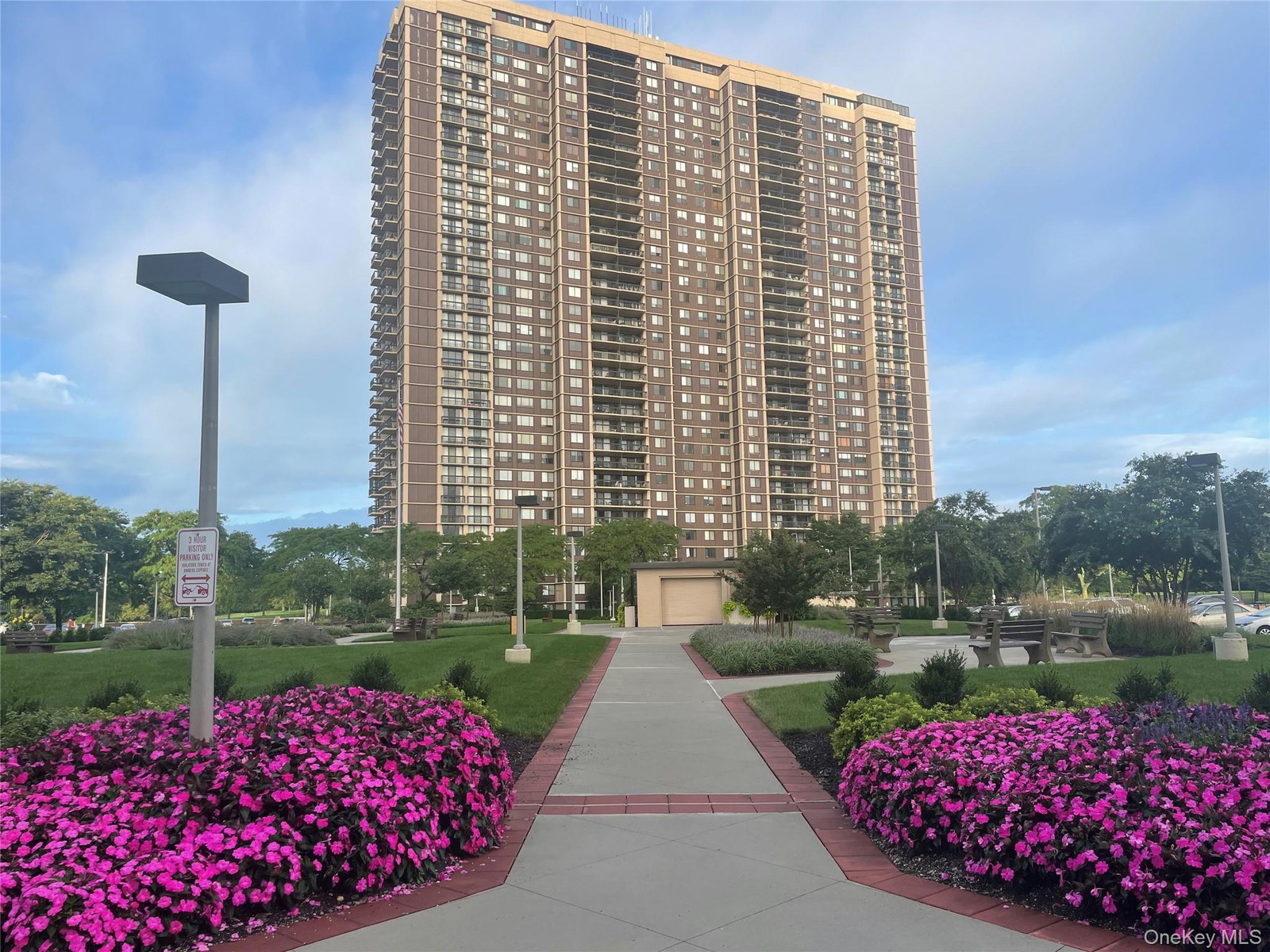 26910 Grand Central Pkwy Unit 10T
