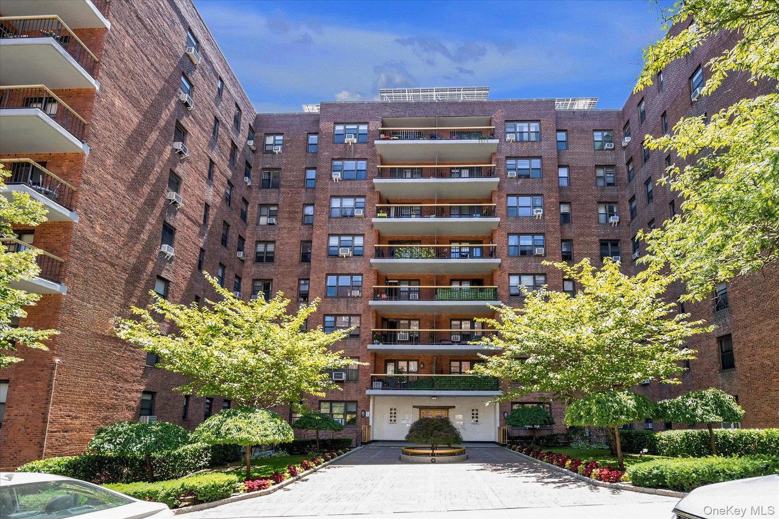 6776 Booth St Unit 2I