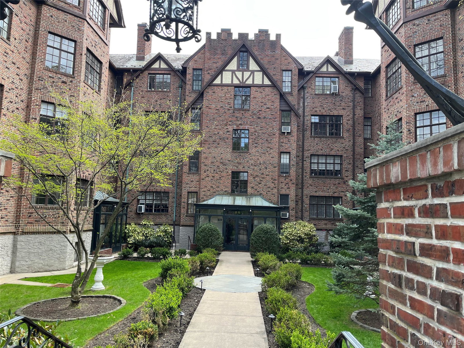 3830 Douglaston Pkwy Unit C3