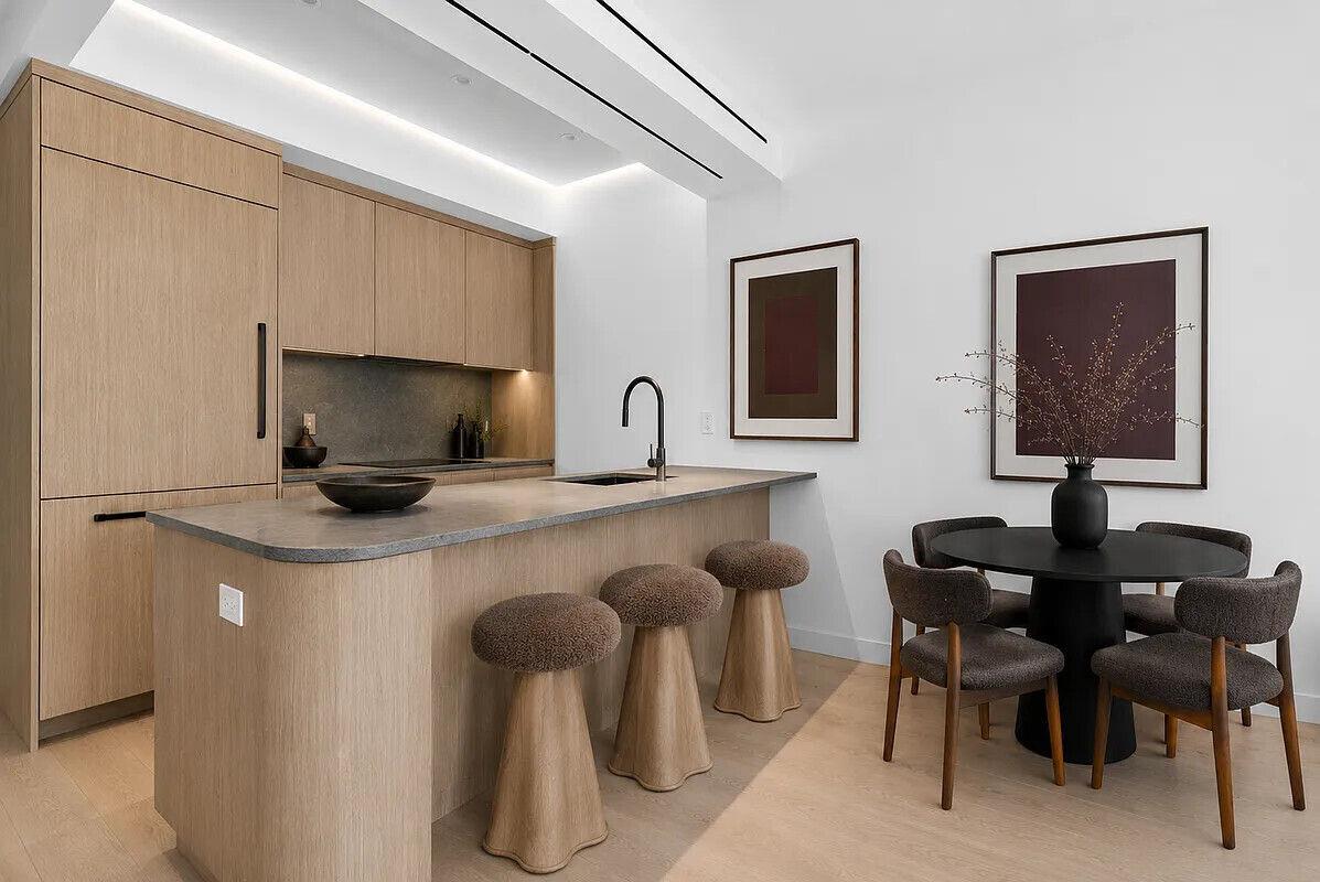 386 Kosciuszko St Unit 4A