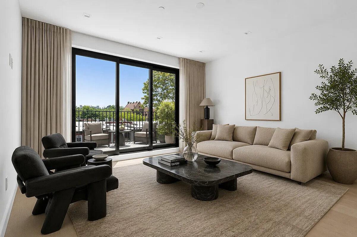 386 Kosciuszko St Unit 3B