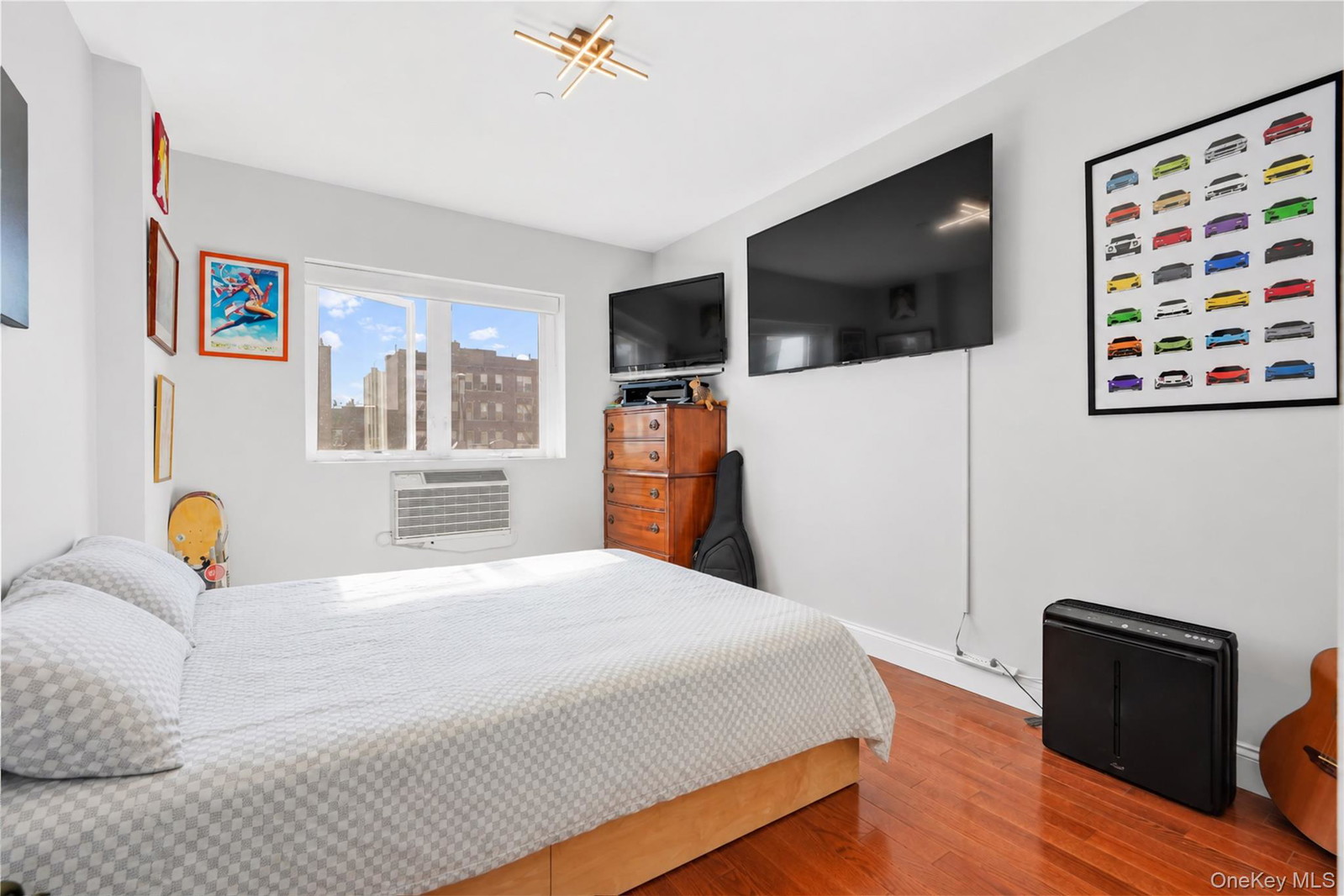 2821 36th St Unit 4R
