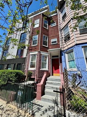 1011 Nelson Ave