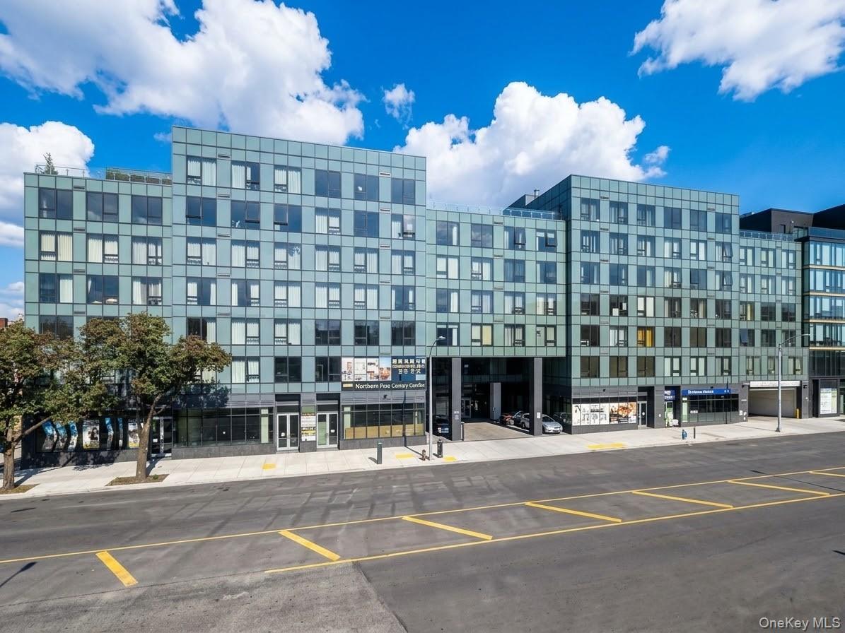 14449 S Northern Boulevard Unit 412