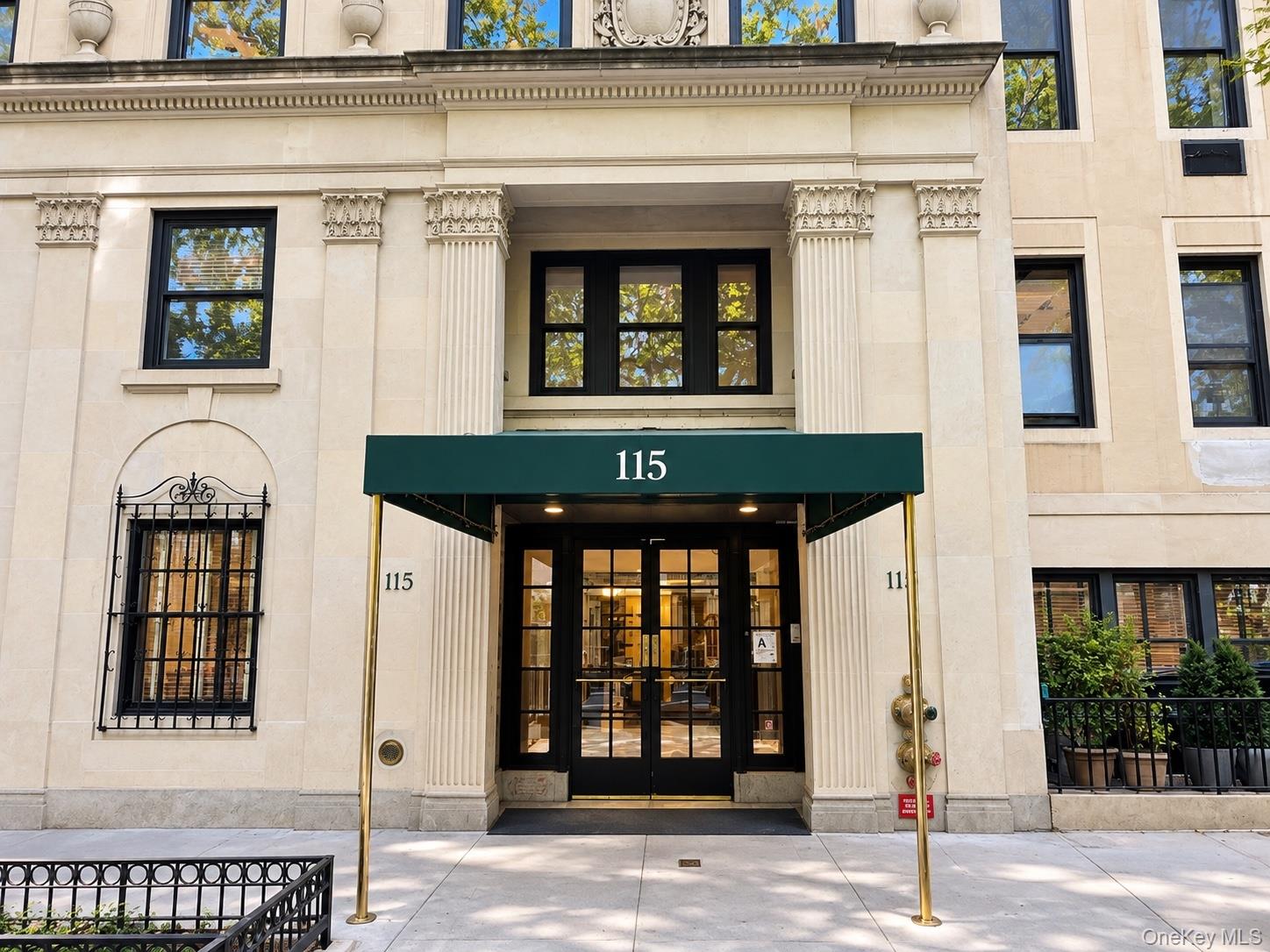 115 E 61st Unit 10N