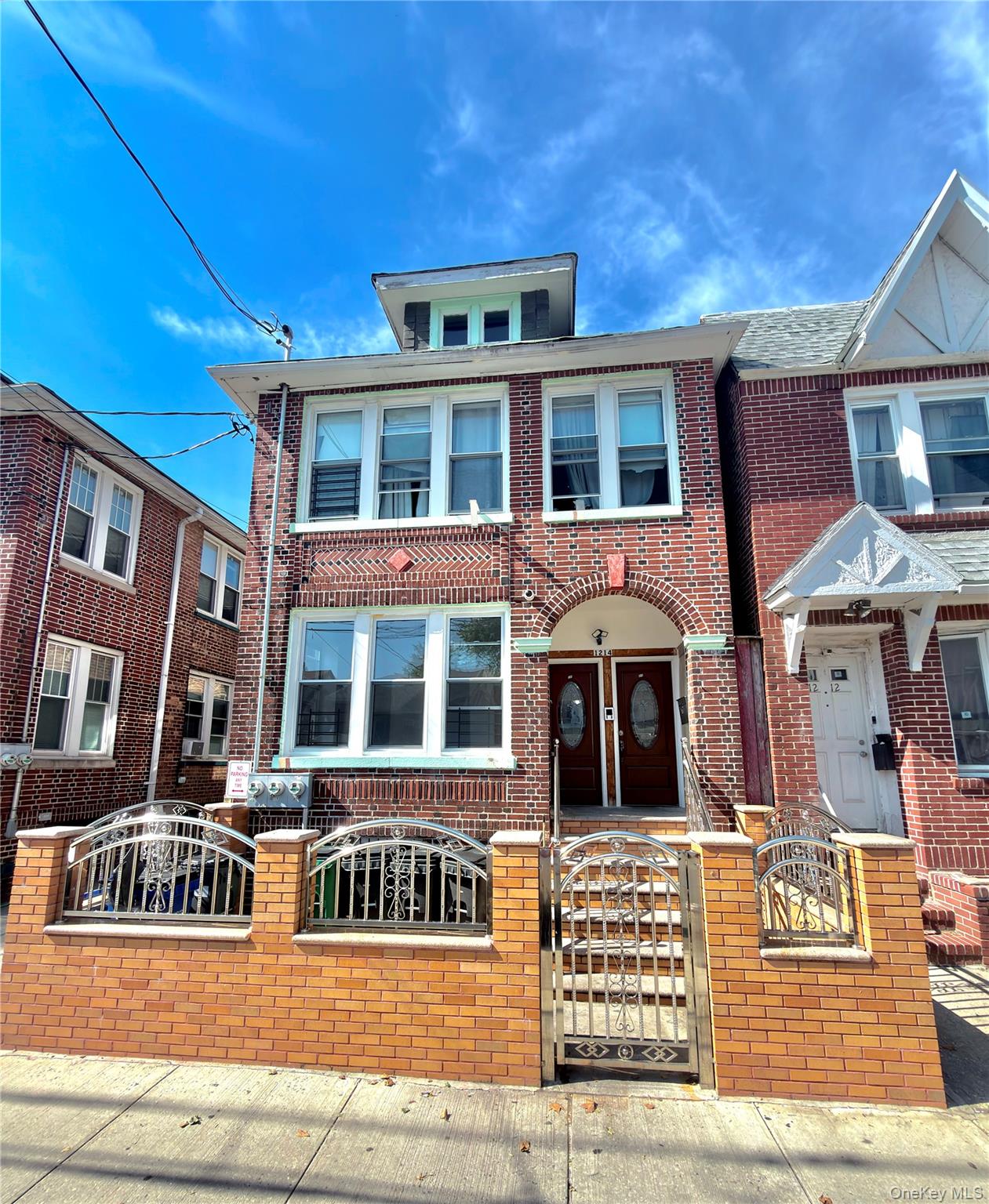 1214 E 34th St