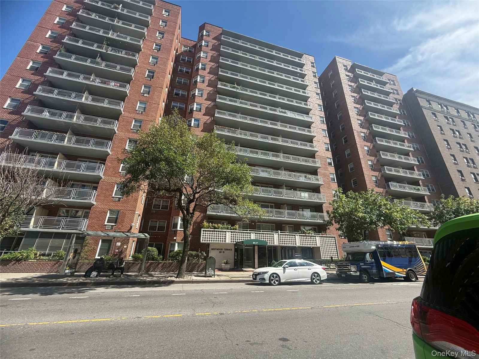 8915 Parsons Blvd Unit 8C