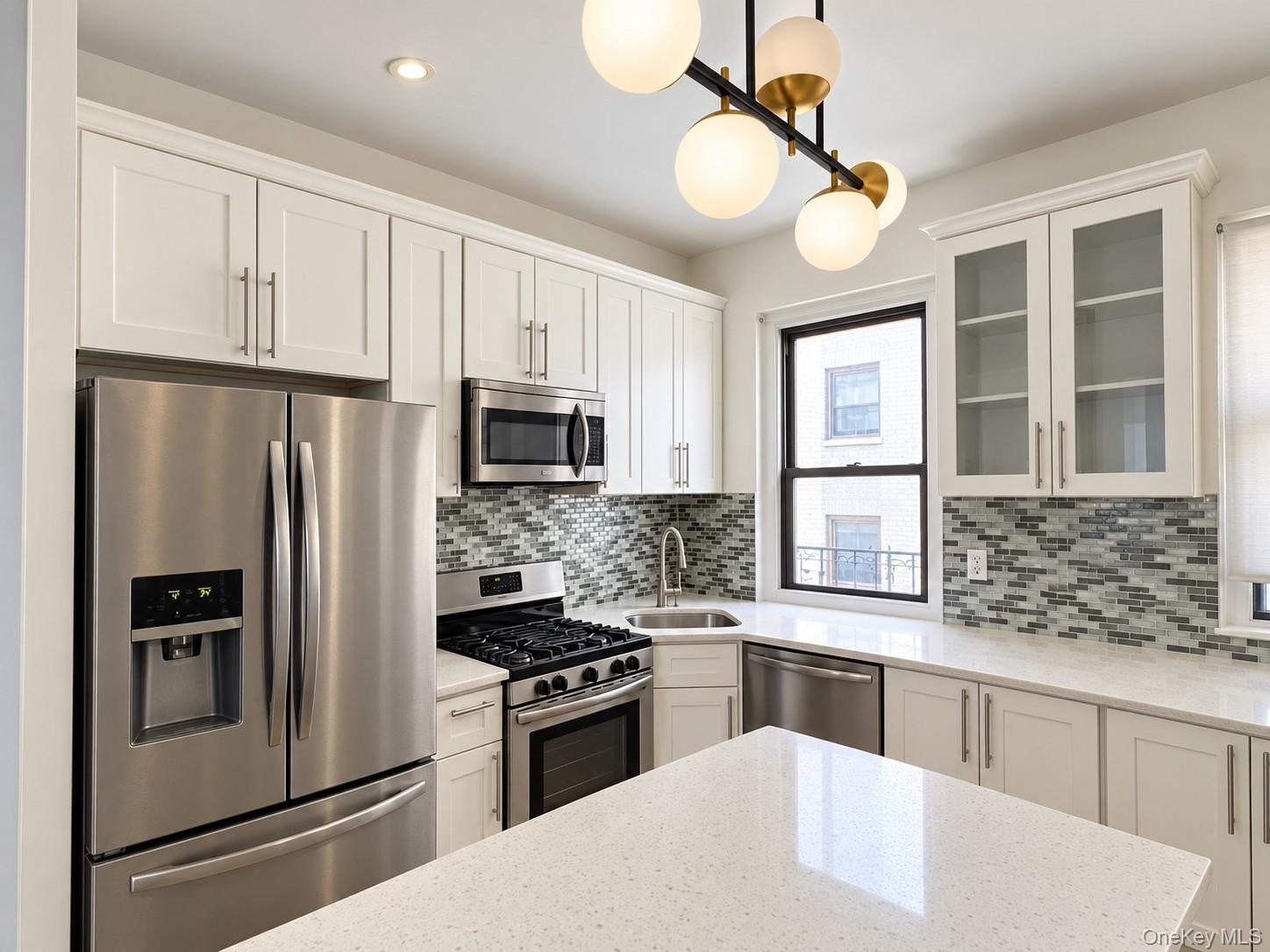 2168 35th St Unit 3B