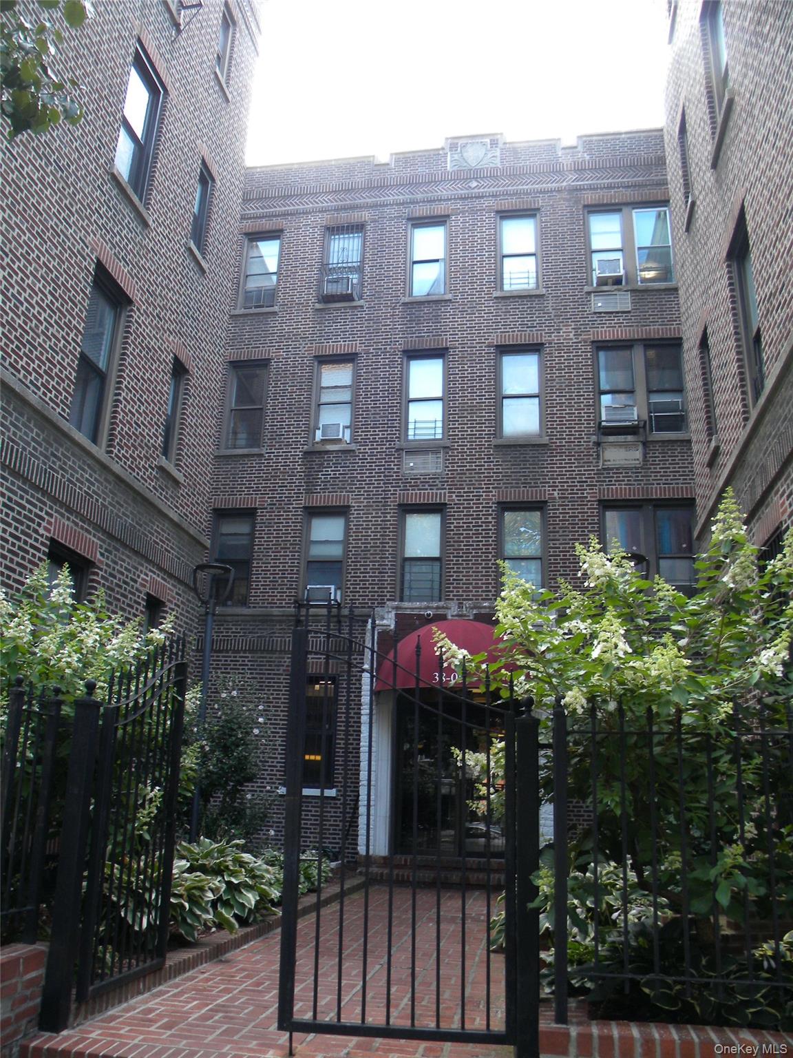 3805 65th St Unit 1H
