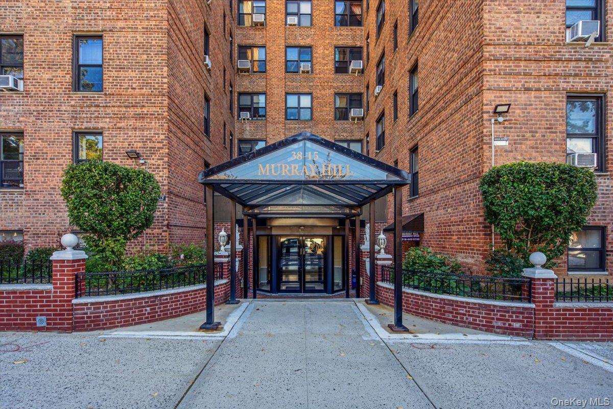 3815 149th St Unit 4L