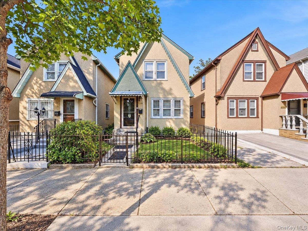 2727 Morgan Ave