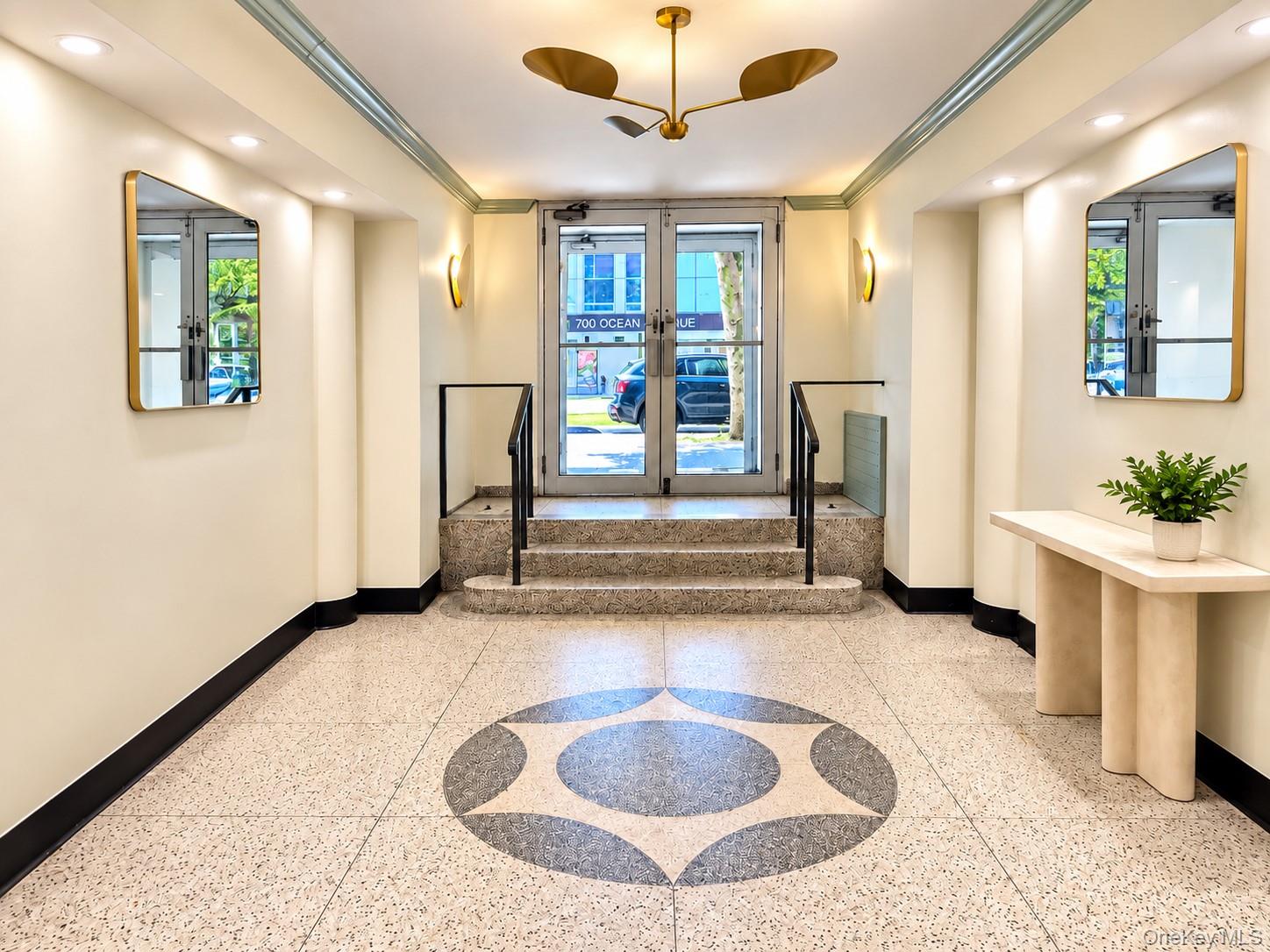 2701 Ocean Ave Unit 2B