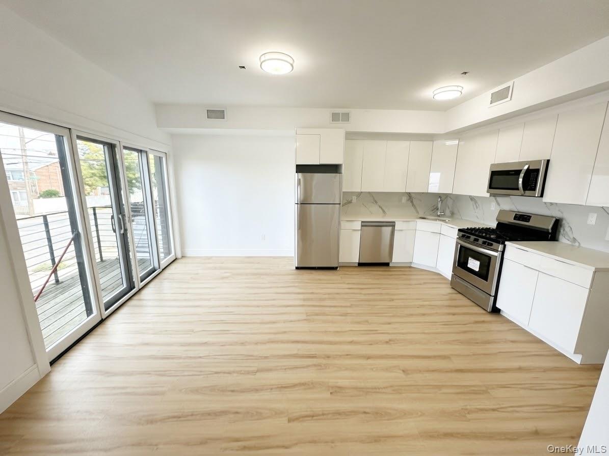 8603 Beach Channel Dr