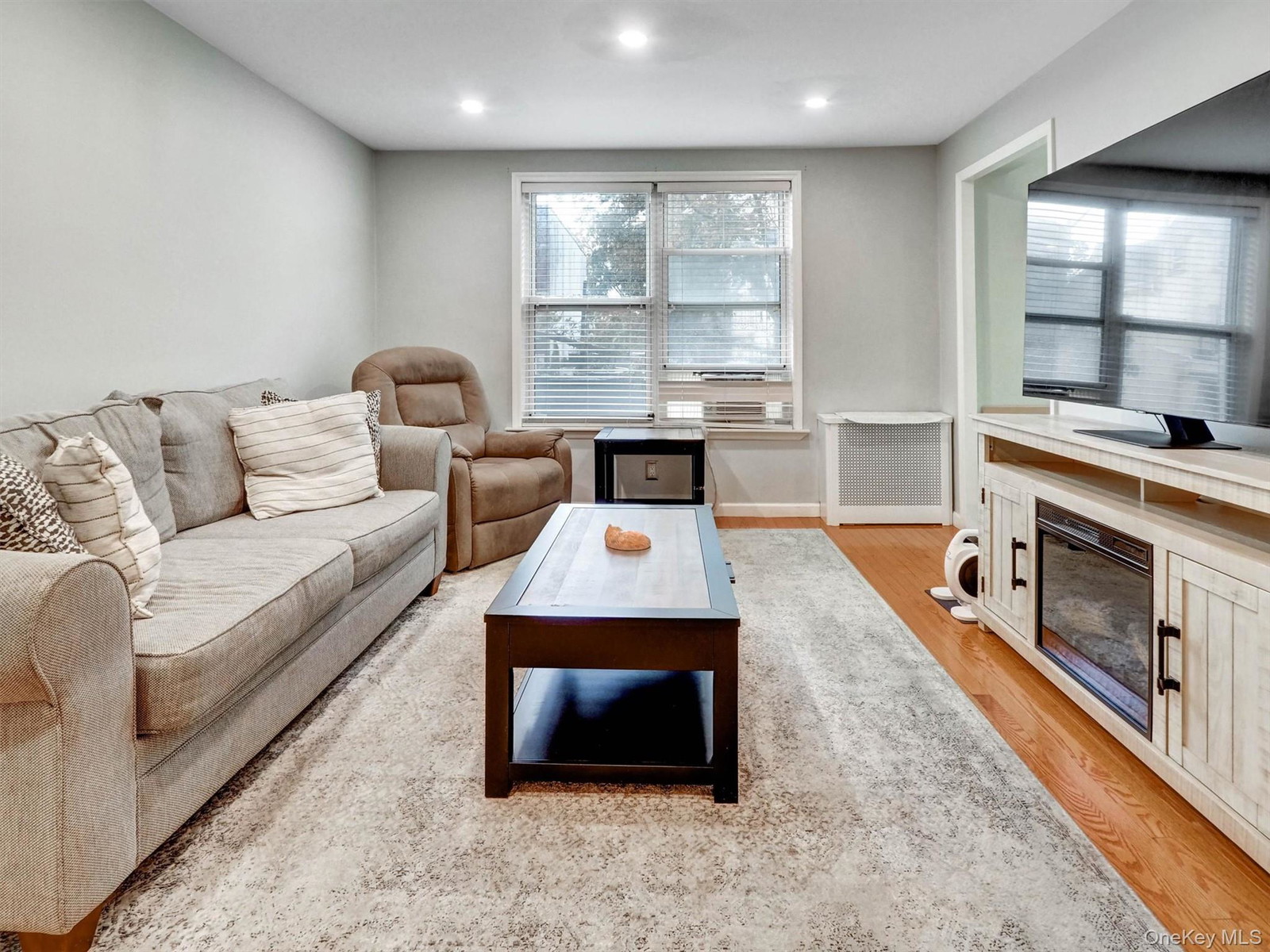 190 72nd St Unit 128