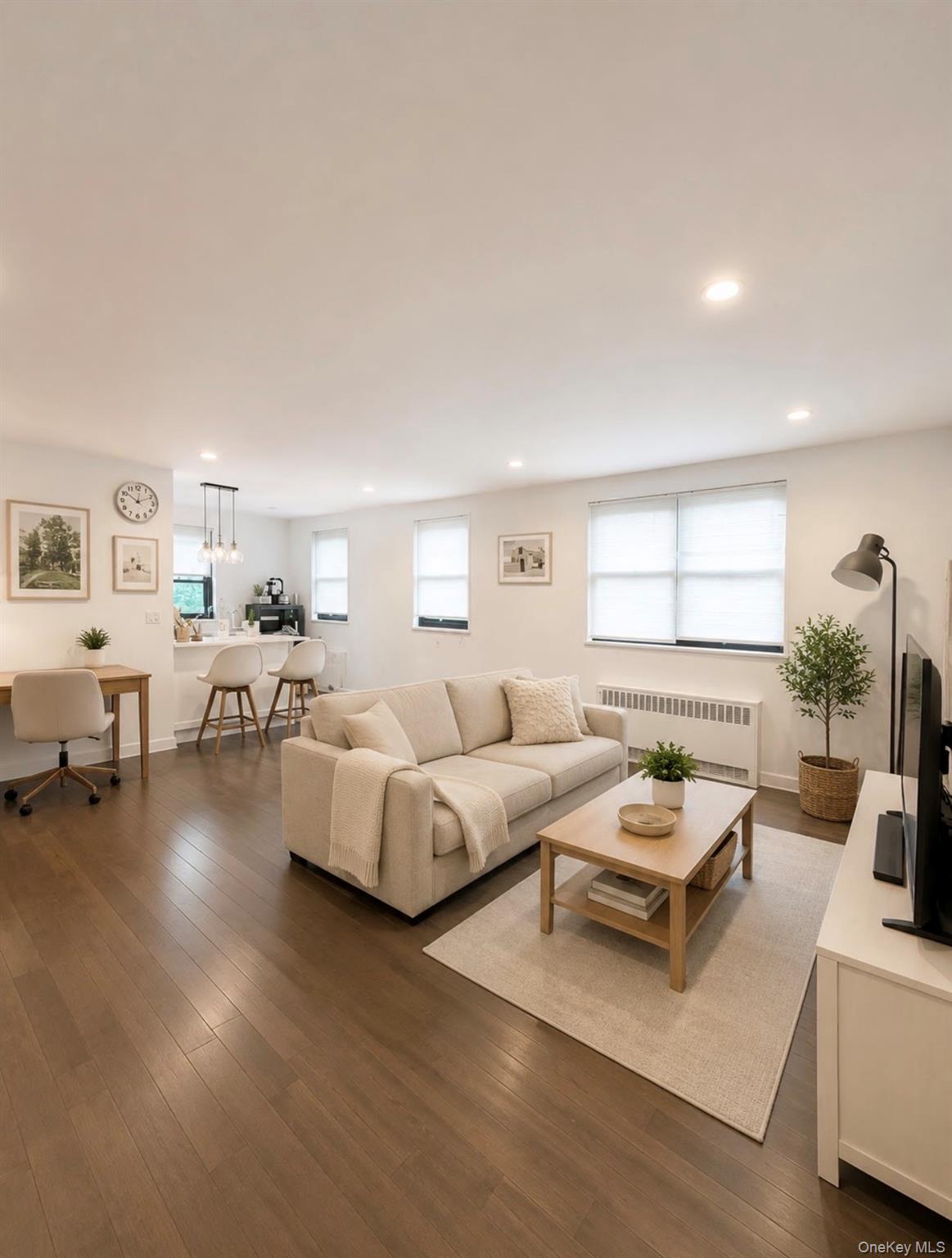 15750 17th Ave Unit 2