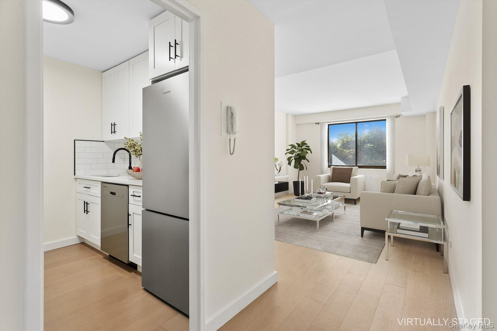 3671 Hudson Manor Ter Unit 1A