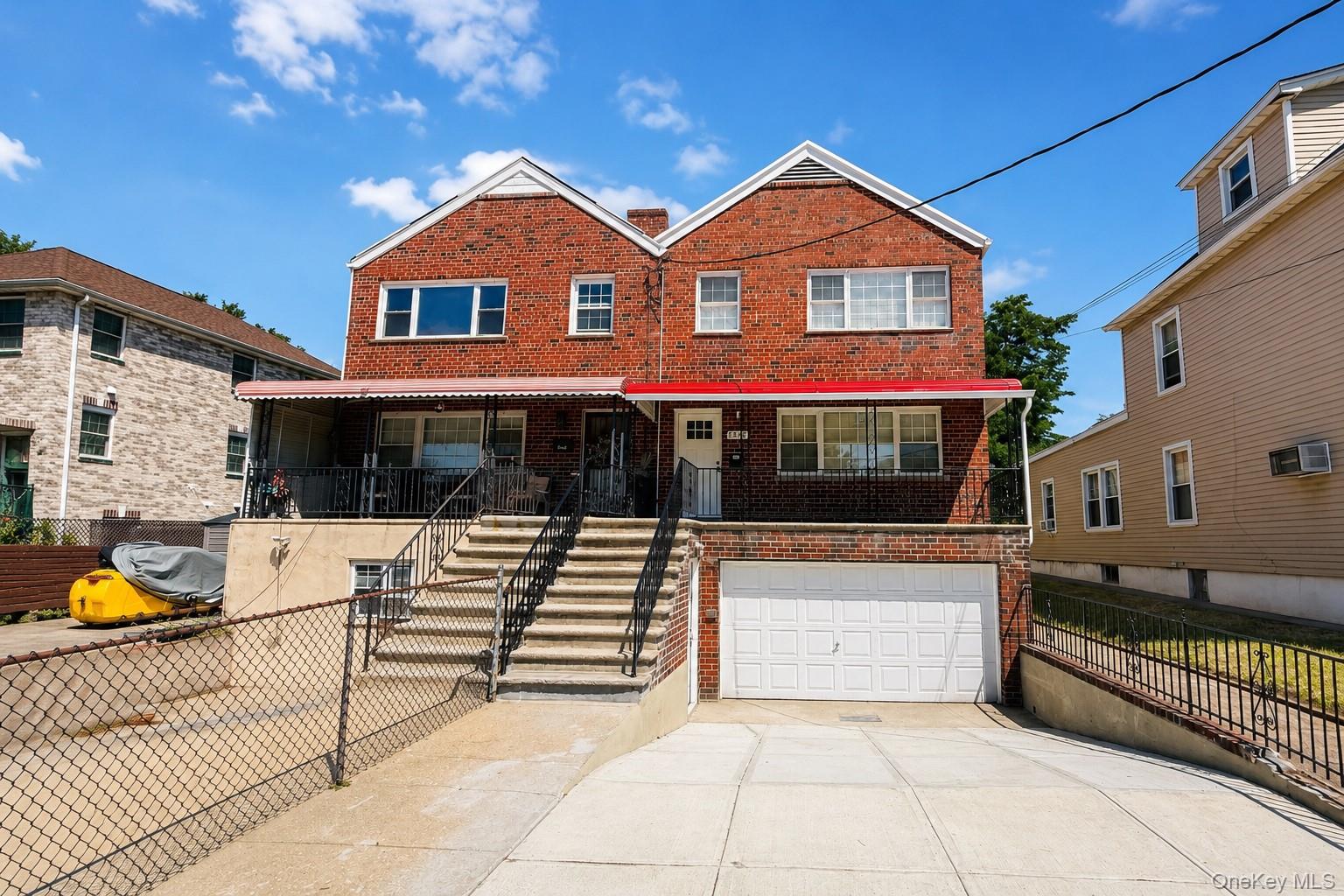 2887 Lamport Pl