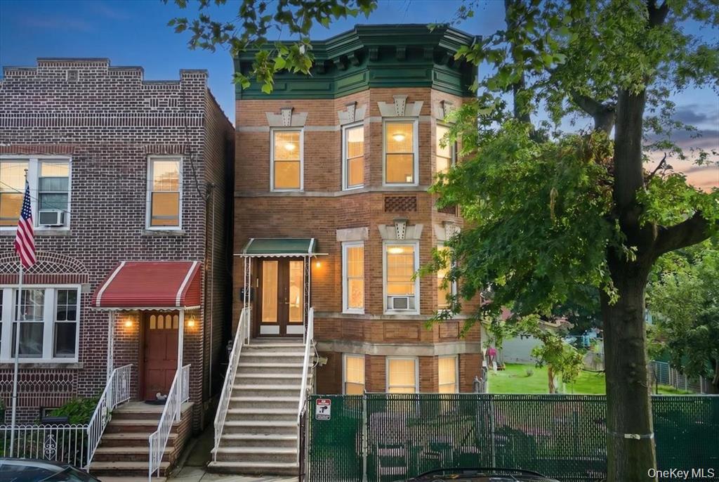 1543 Hollywood Ave Unit 1