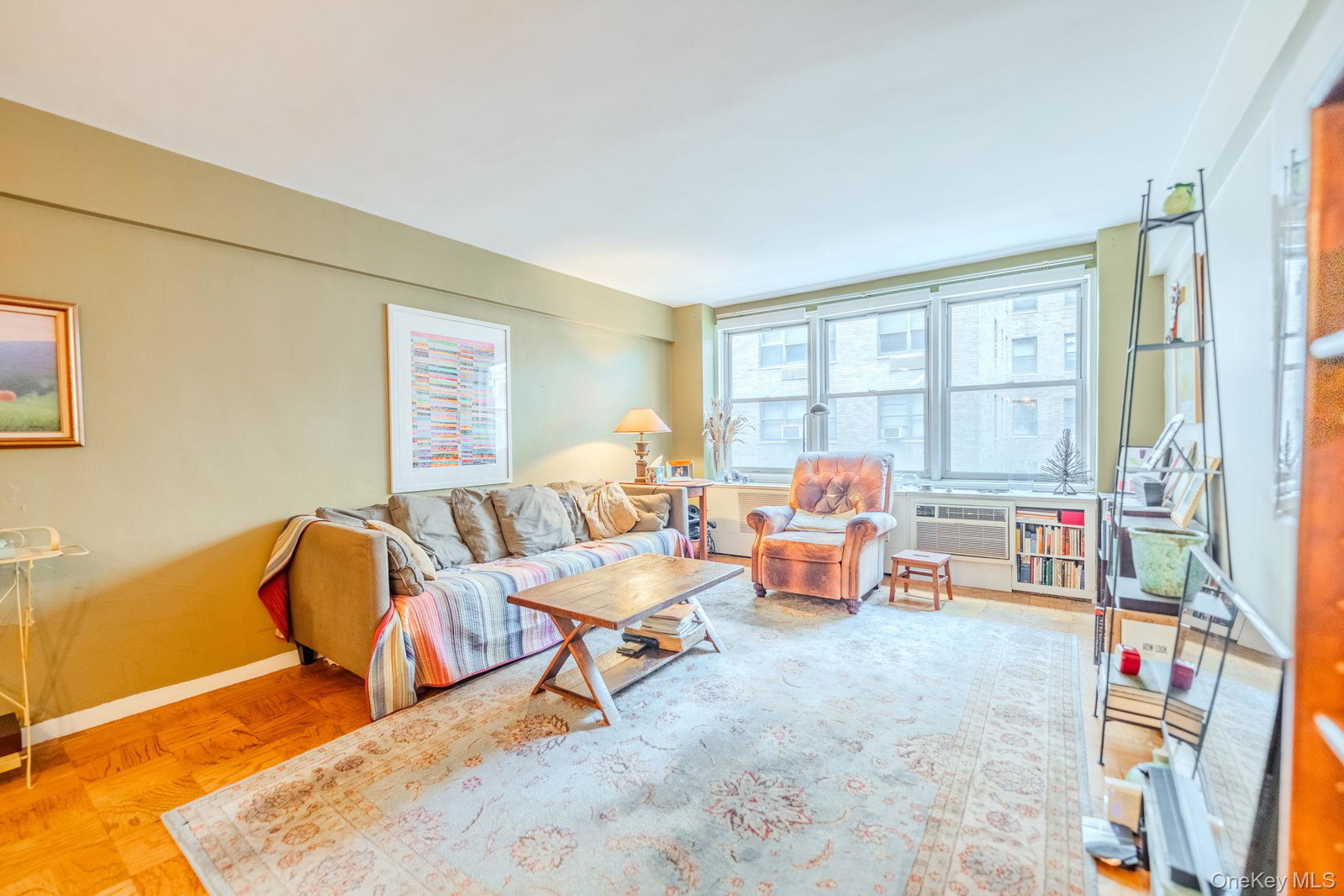 141 E 55th Street Unit 4H