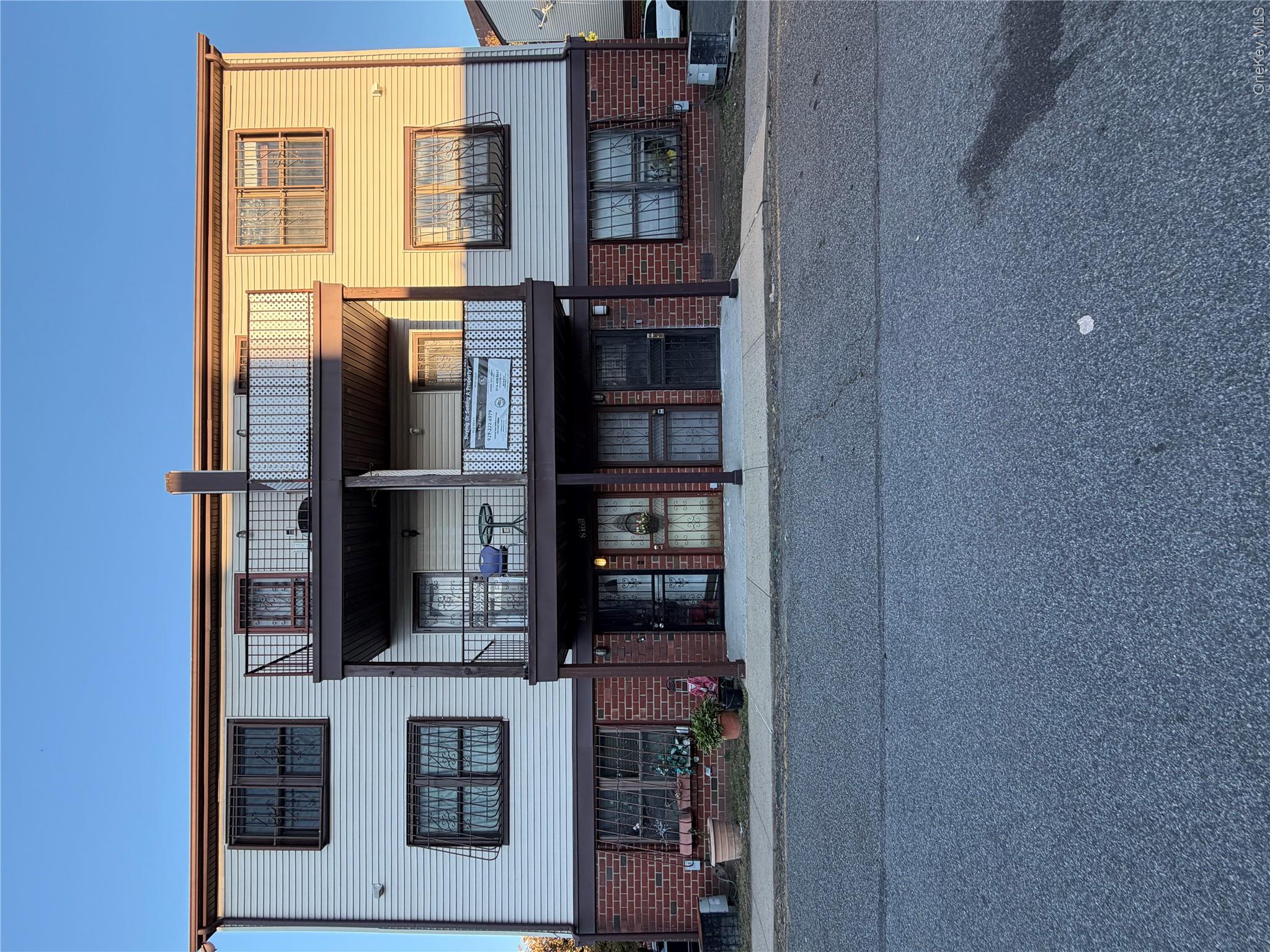818 Trinity Ave Unit B