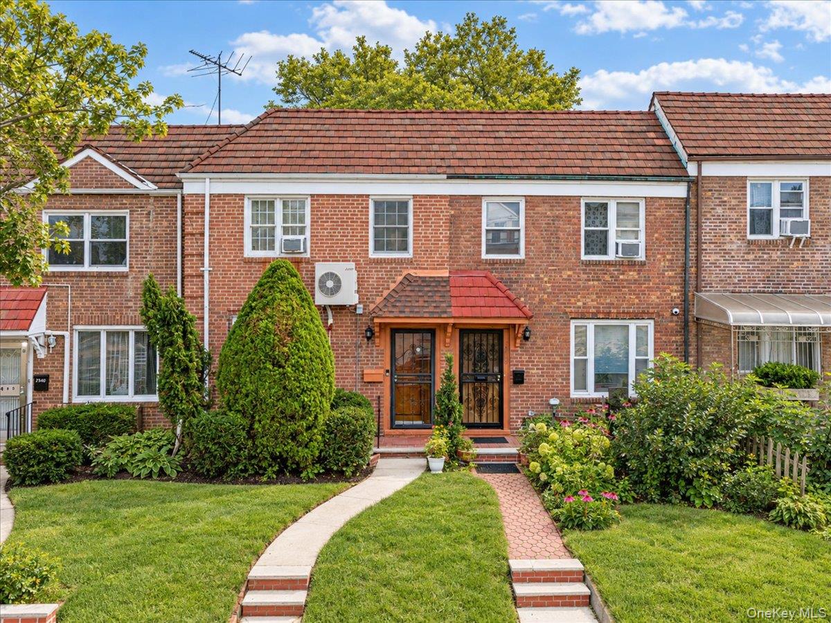 7551 Utopia Pkwy