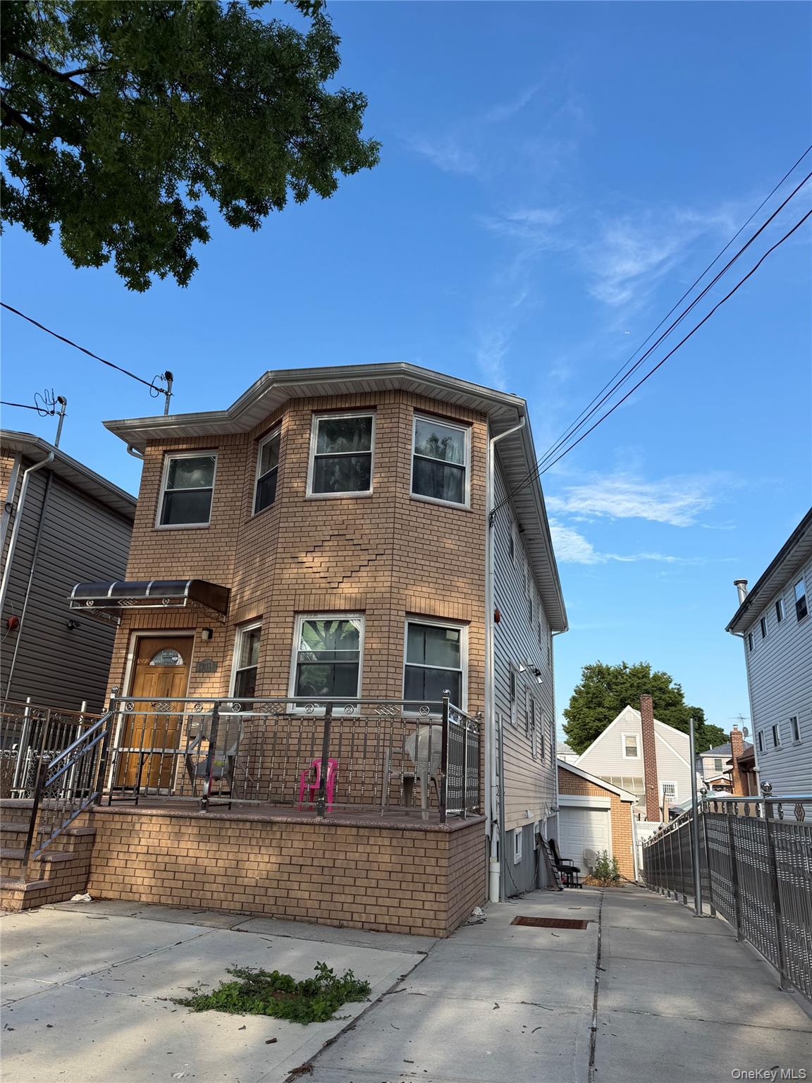 13013 Inwood St