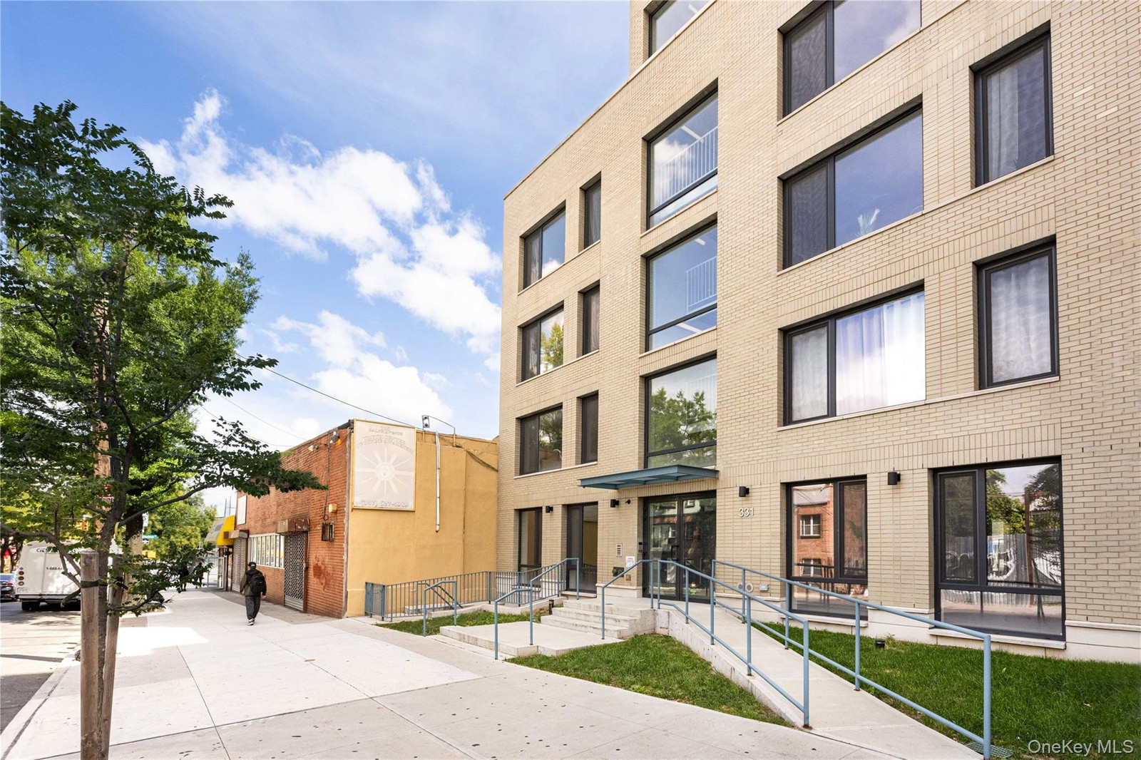 331 Ralph Ave Unit 2A
