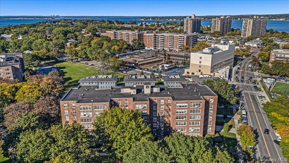 21165 23rd Ave Unit 3B