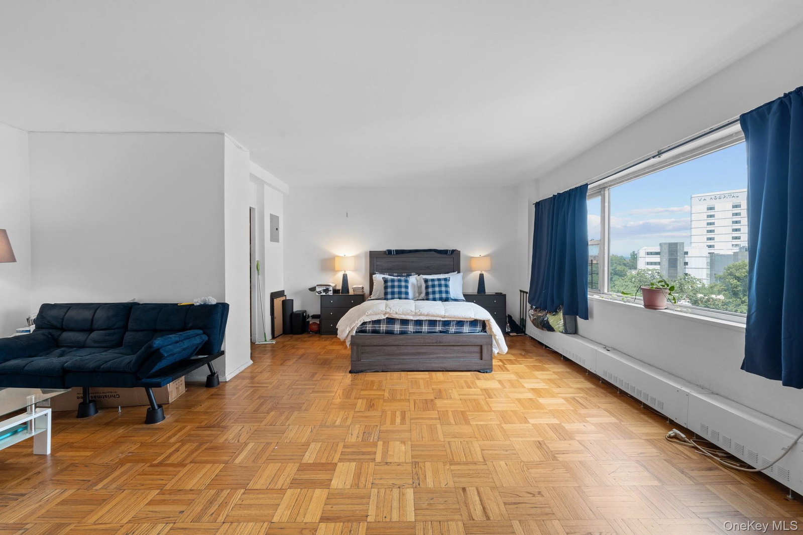 4 Fordham Hill Oval Unit 9E