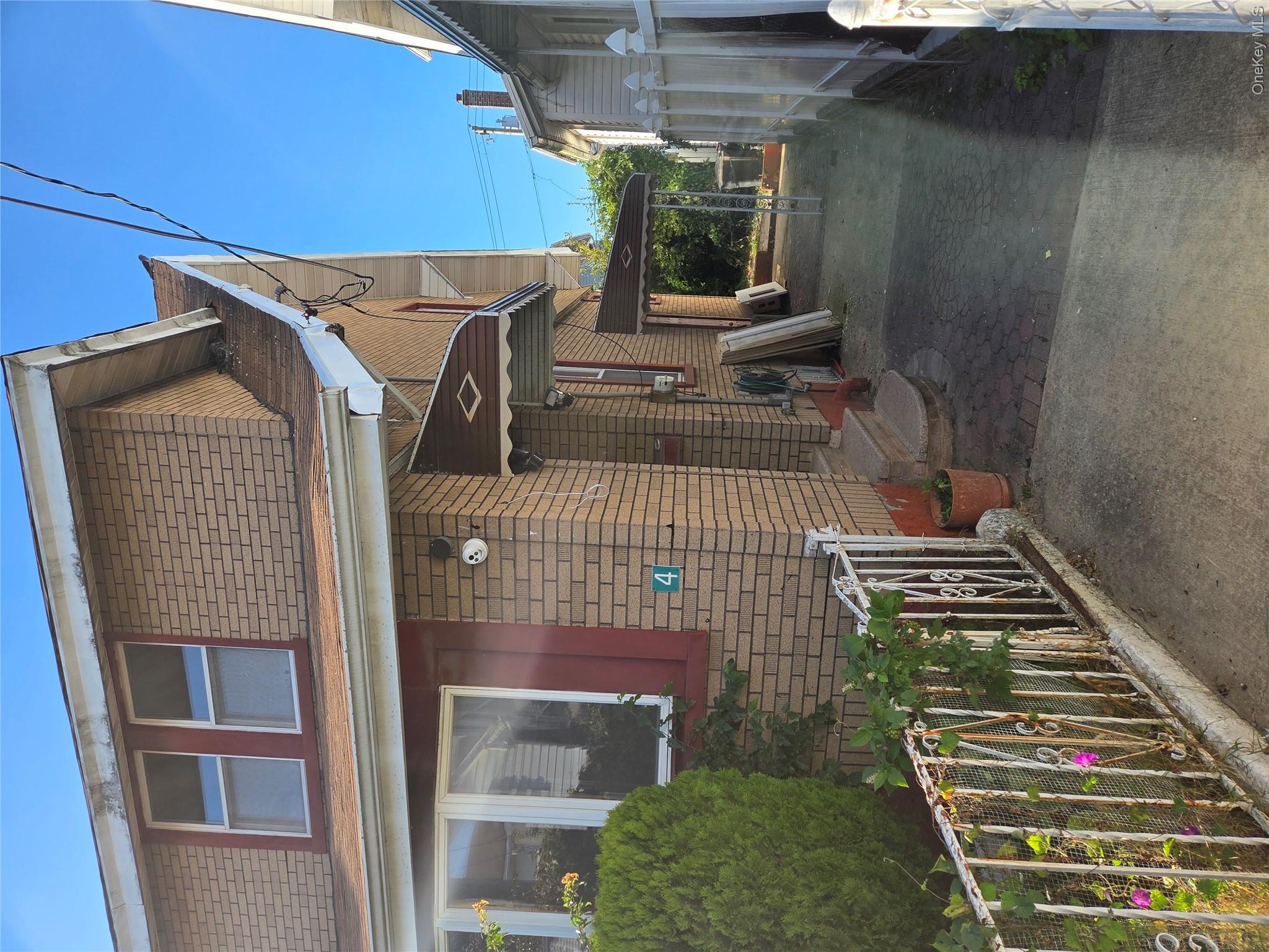 4 Highland Ct