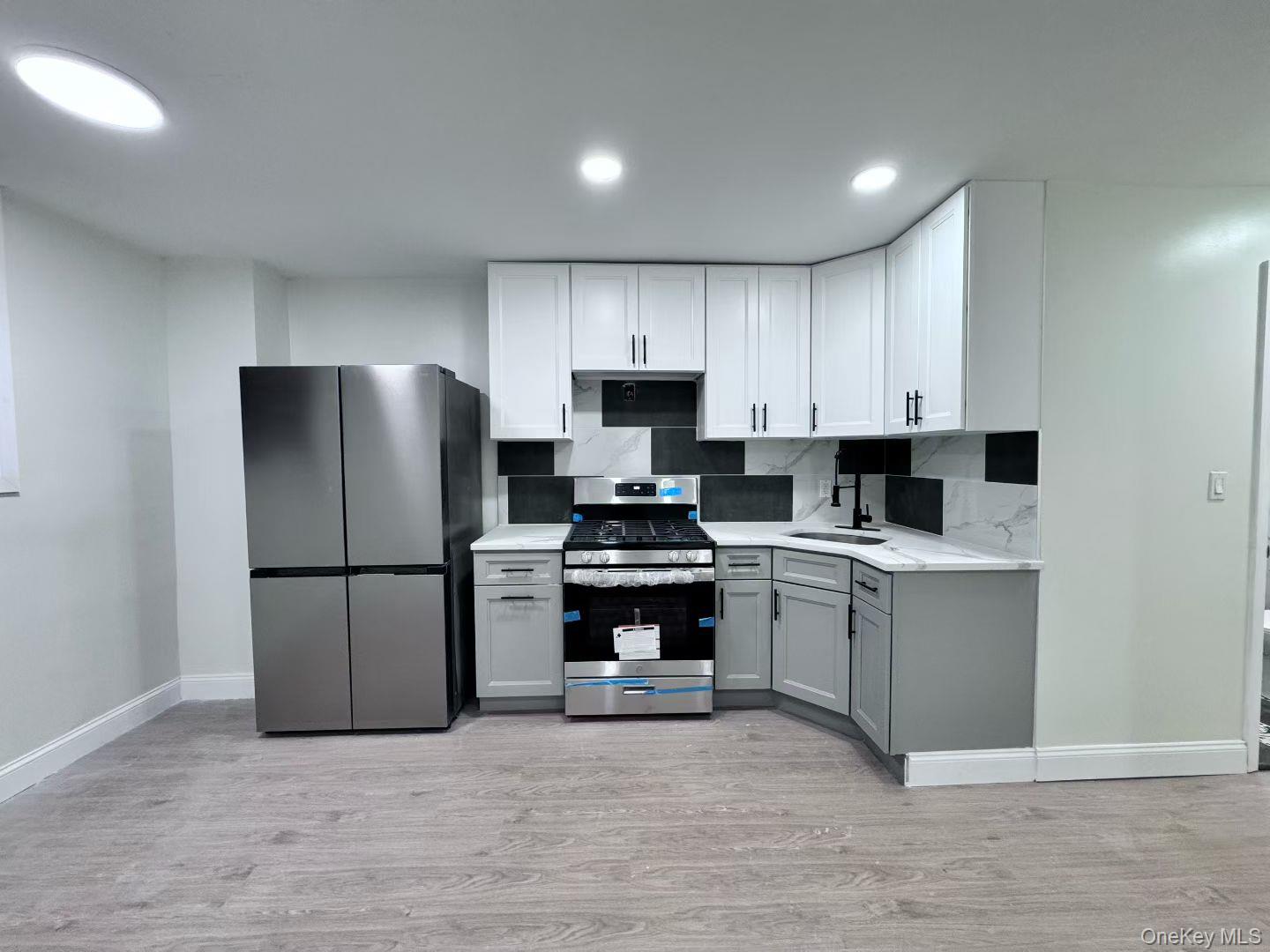 4521 Robinson St Unit 1