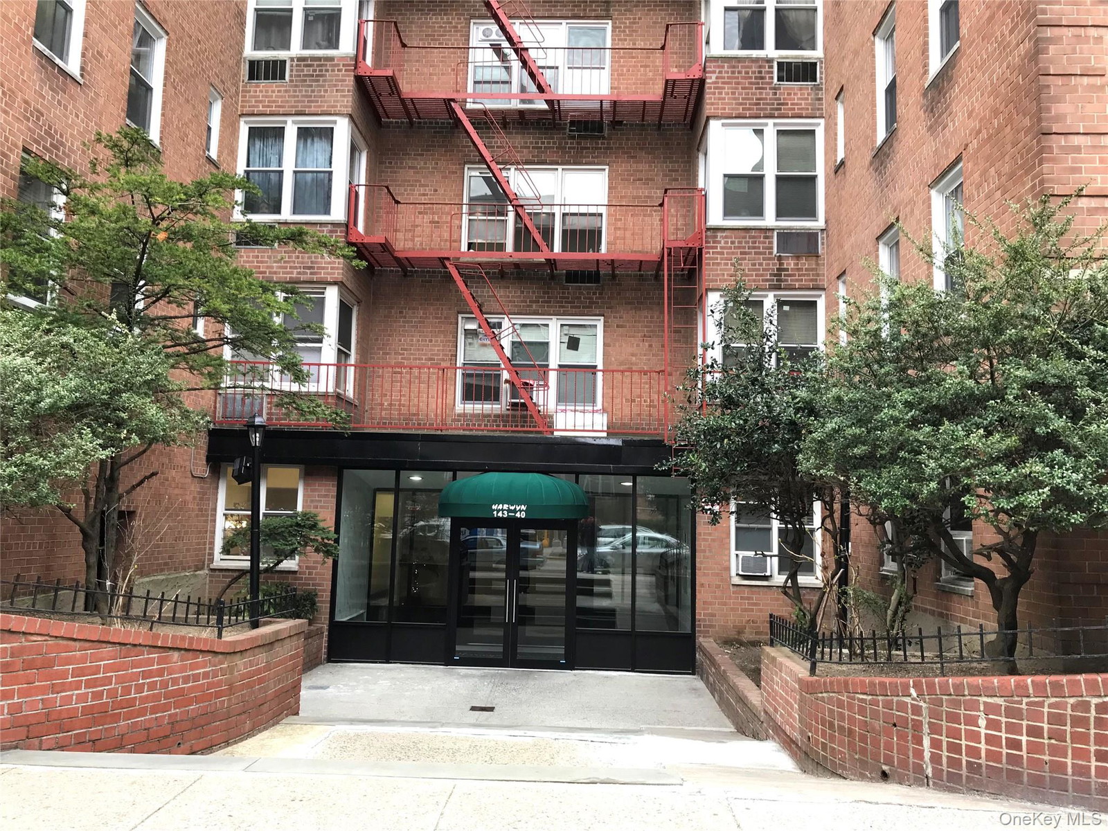 14340 41st Ave Unit 6