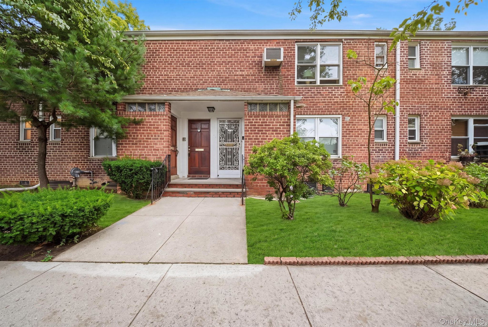 19502 39th Ave Unit 2