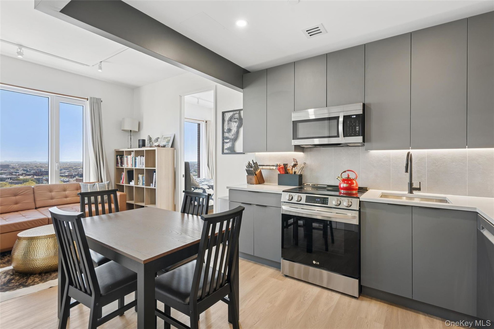 931 Carroll St Unit 1605