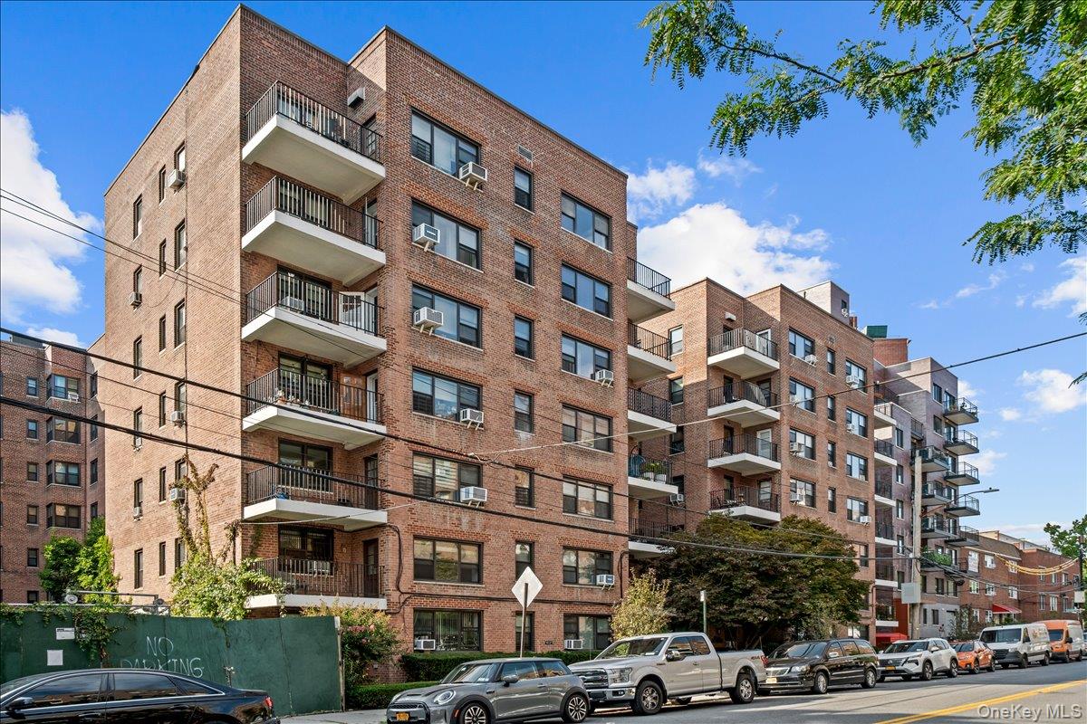 3635 Johnson Ave Unit 6H
