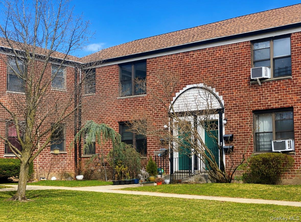 19640 67th Ave Unit 2nd