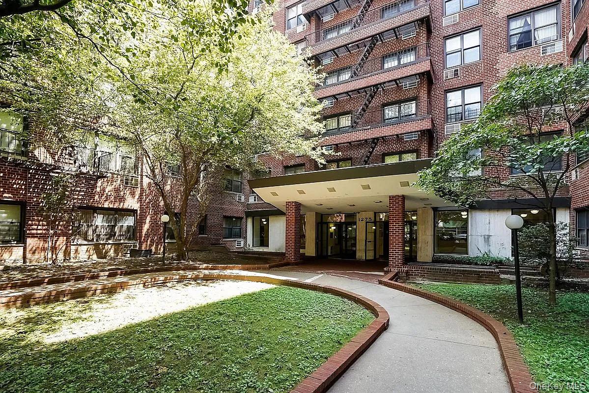 1275 E 51st St 51 Street Unit 4M