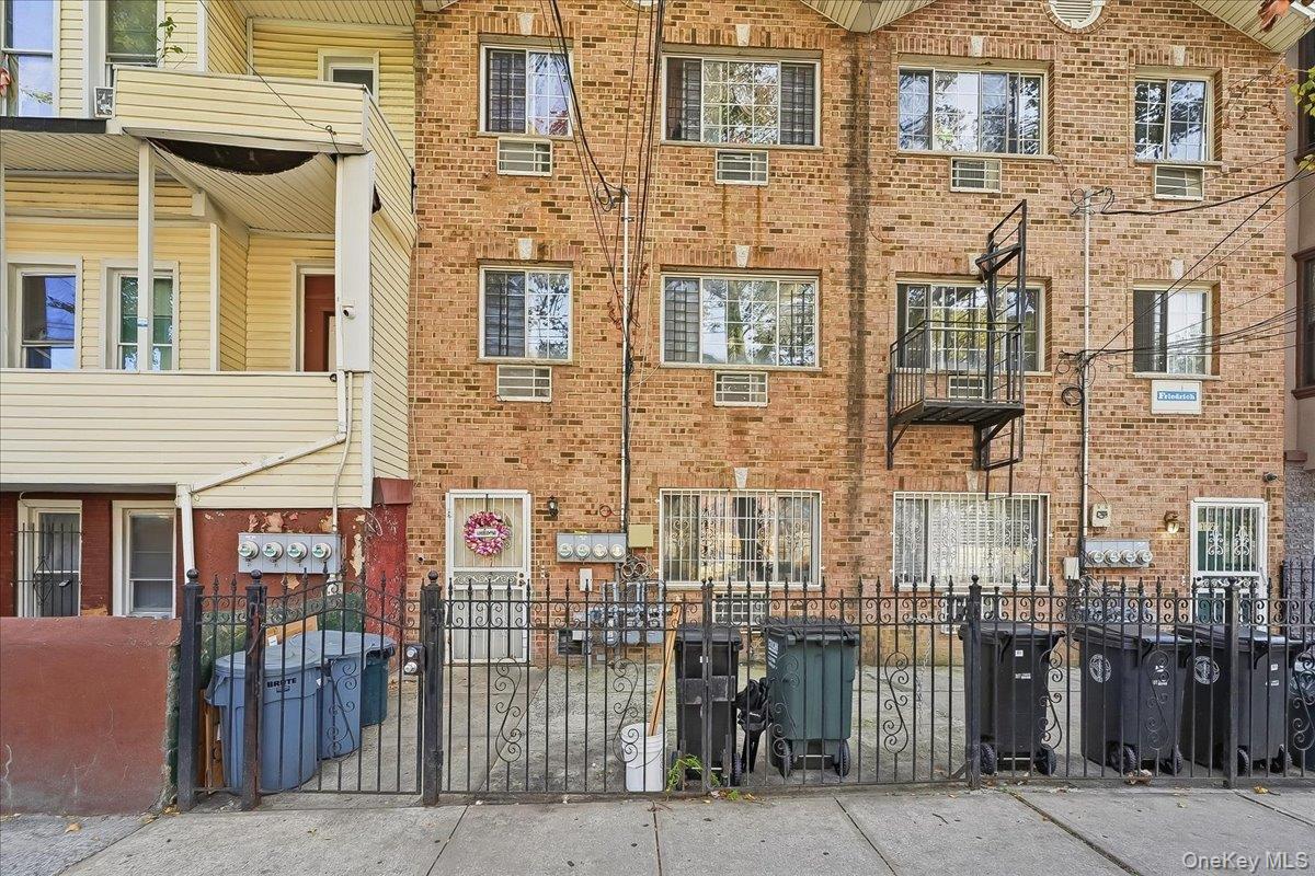 1174 Union Ave