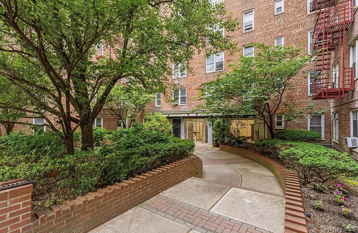 62-59 108 108 Street Unit 2N