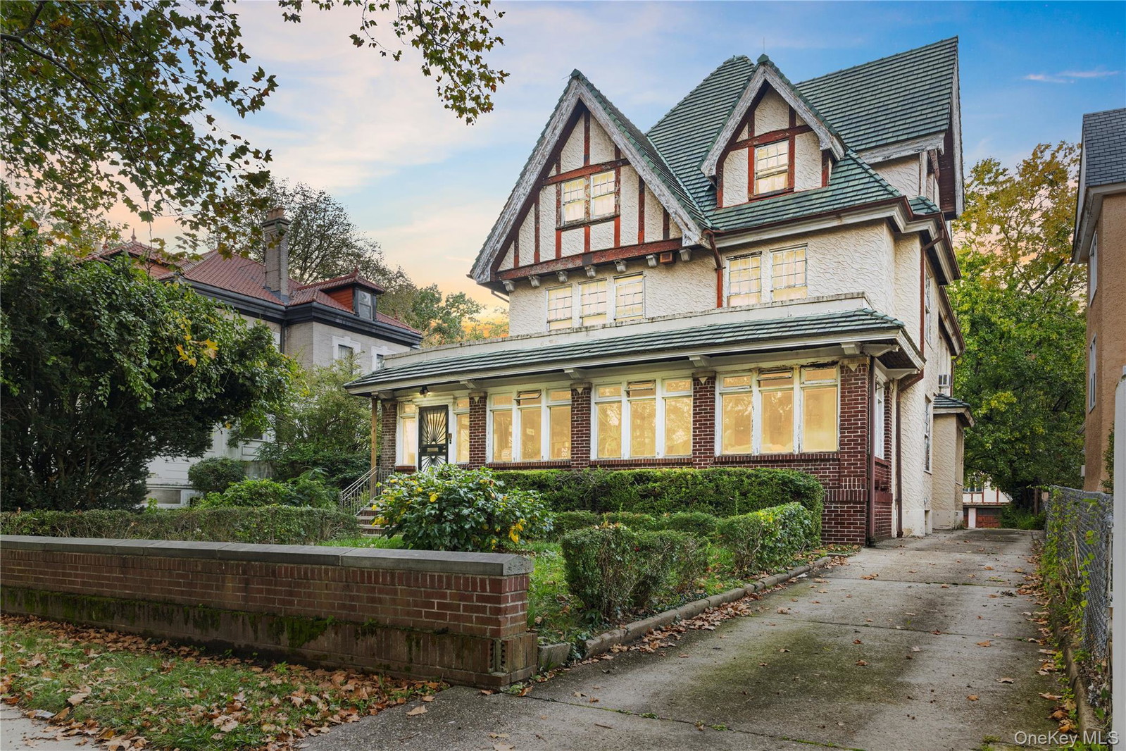 283 Highland Blvd