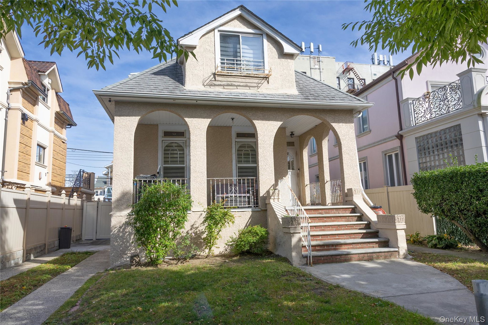 173 Beaumont St