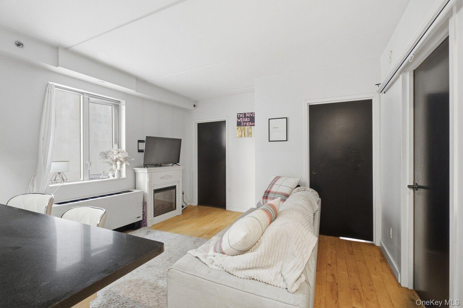 1810 3rd Avenue Unit A6c