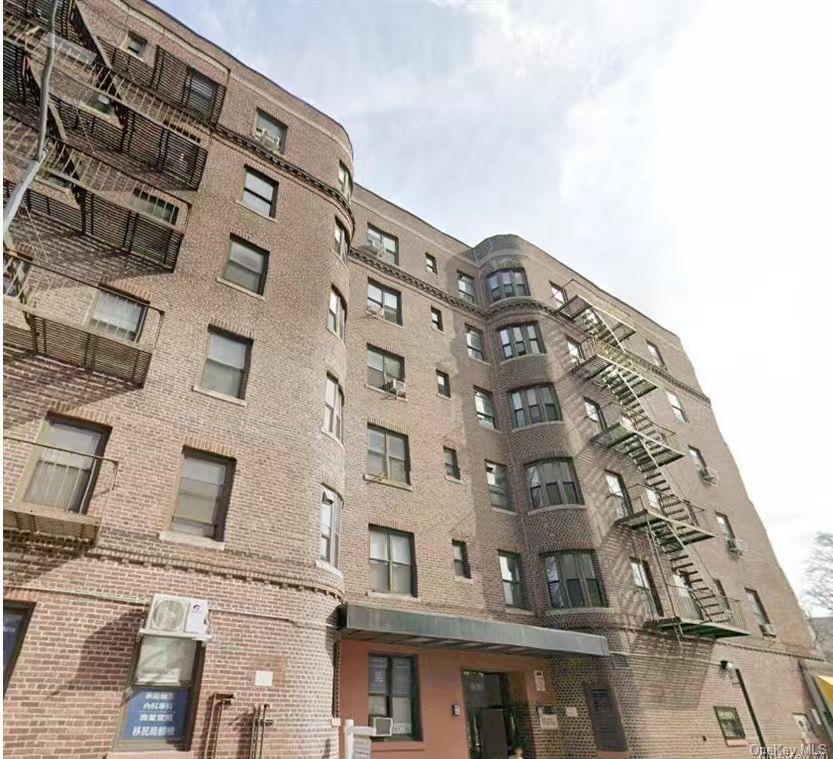 8306 Vietor Ave Unit 4G