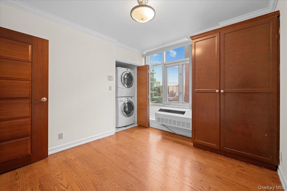 3511 Cambridge Ave Unit 4B