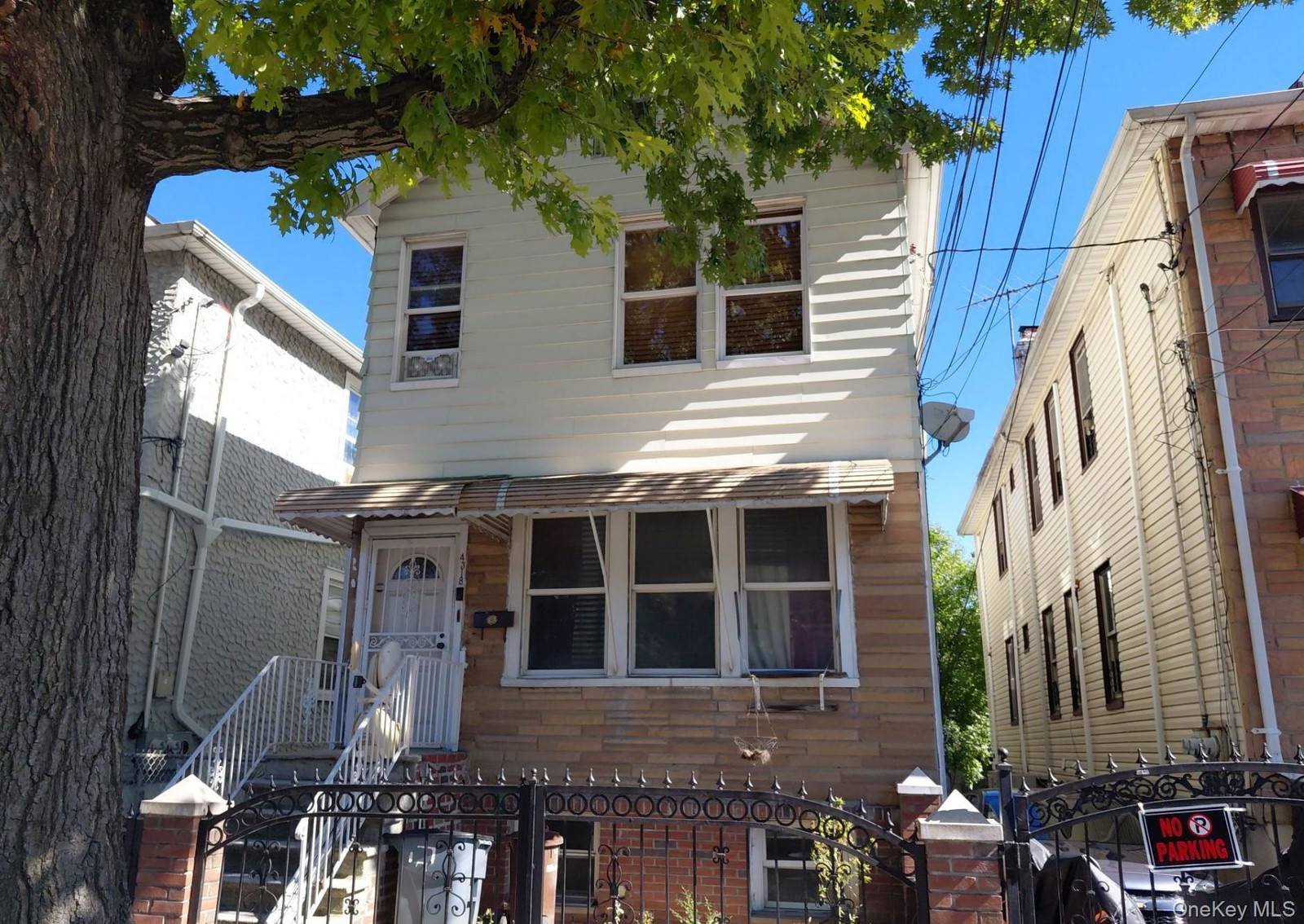 4318 Edson Ave