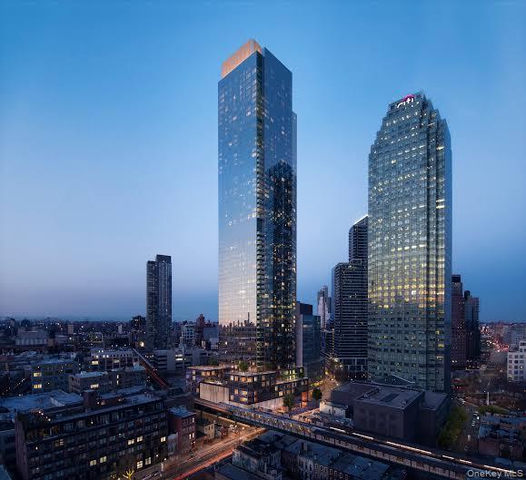 3 Court Square W Unit 415