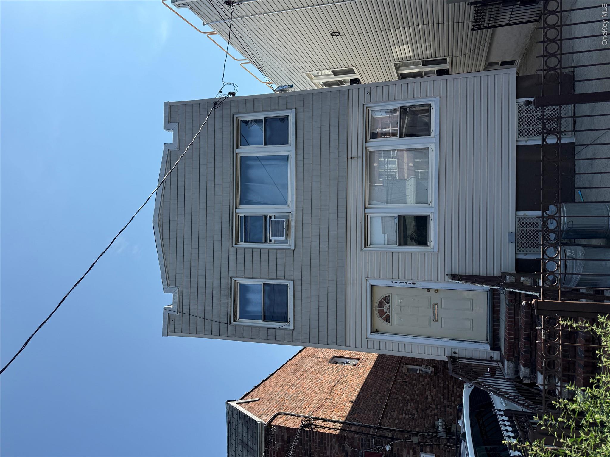 777 Logan St