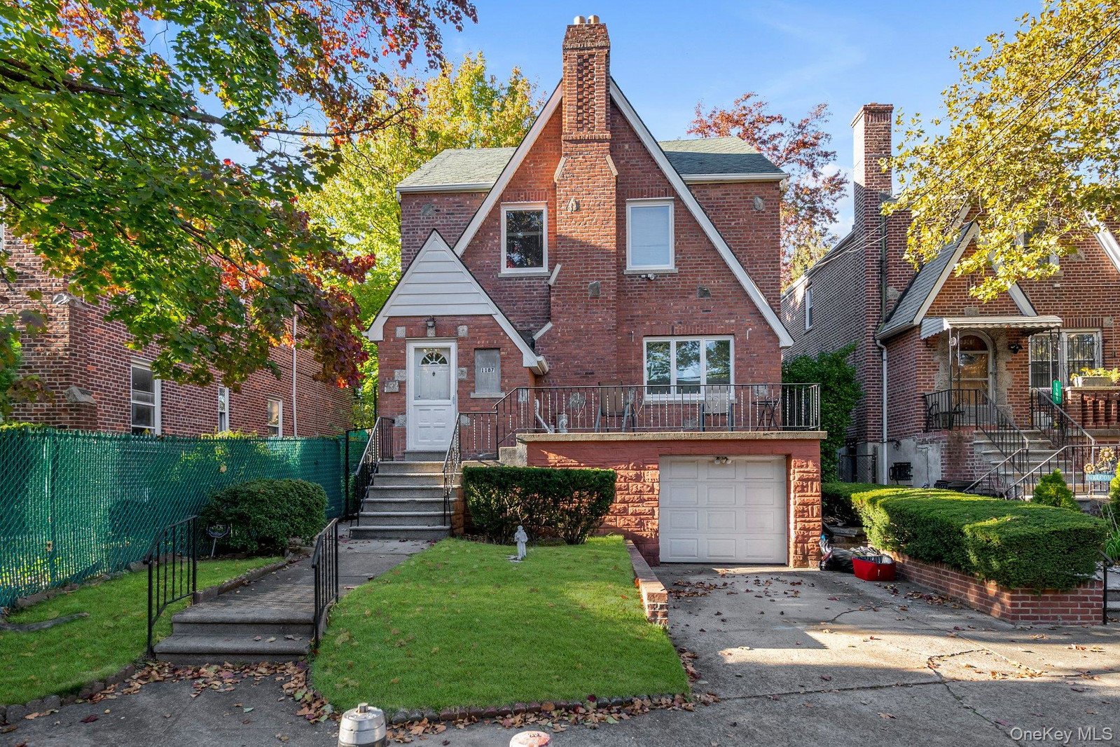 1187 Lakewood Pl