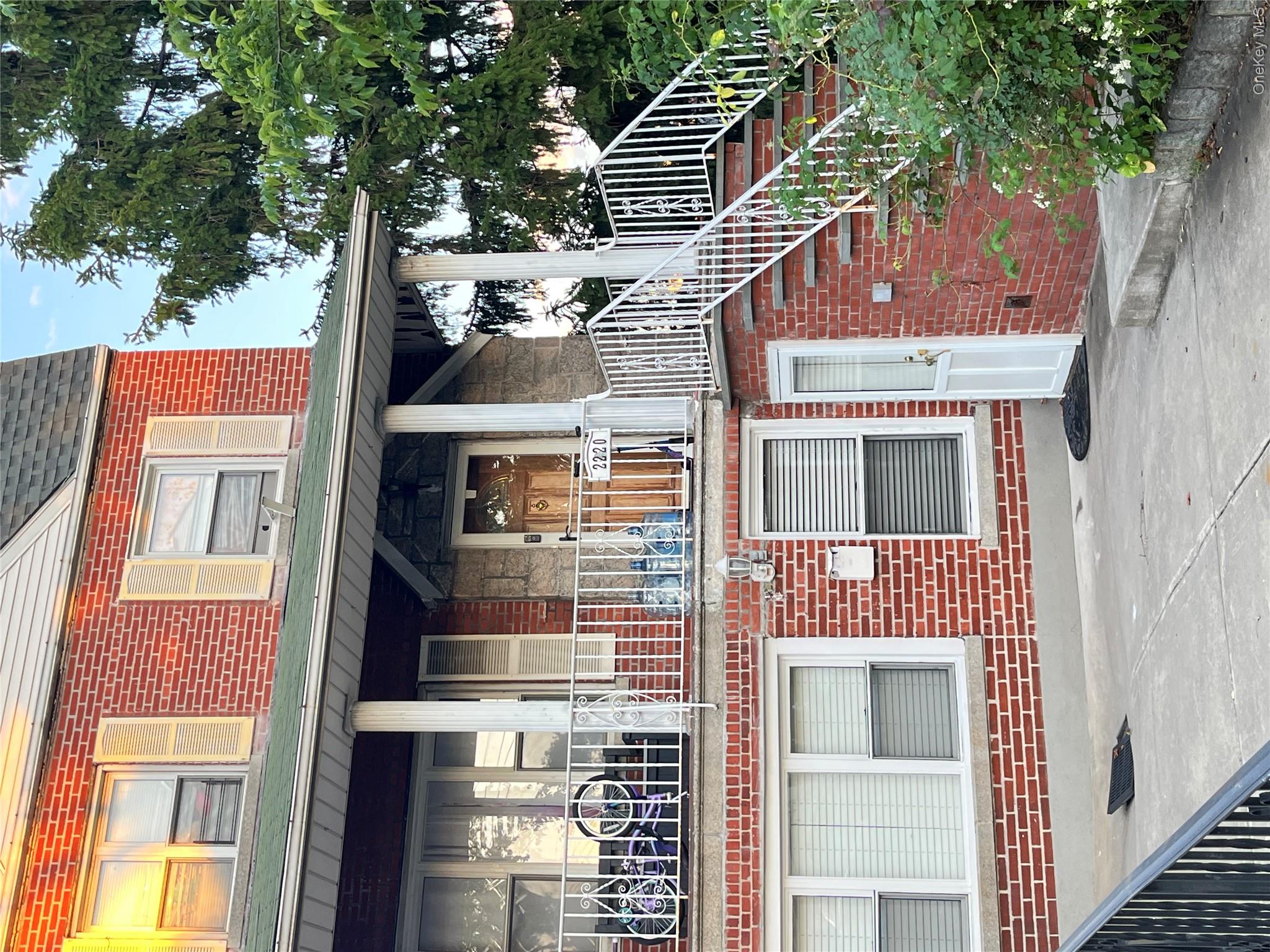 2220 Eastchester Rd Unit 1